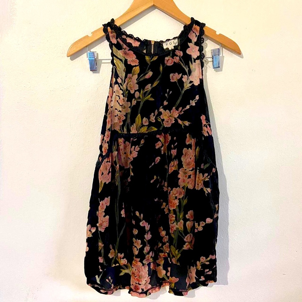 Pol sleeveless top